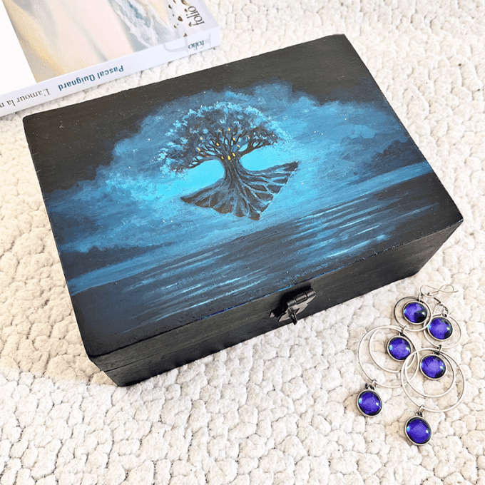 Boite Une île entre le ciel et l'eau